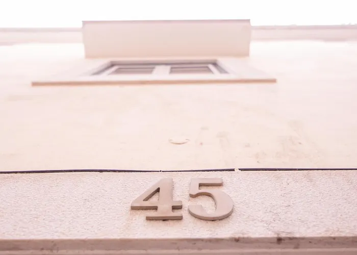 The Bonsai Apartment - Glamorous Chiado